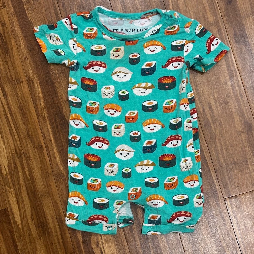 Little Bum Bums / Bums and Roses Bamboo Onesie Sushi Print